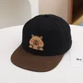 Kinderen zwarte en bruine capybara cartoon pet met platte rand van katoen twill - Zwart