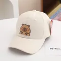 Berretto beige per bambini Capybara con toppa a cartone animato in tela leggera - Taglia Bambini / Beige
