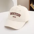 Klassische cremefarbene BOSTON 1630 Kinderkappe mit Stickerei und gebogenem Schirm - Kleinkind 1-3 Jahre 48-50cm / Beige