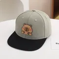 Grijze en zwarte kinderhonkbalpet met een schattige 3D-cartoon capybara-opdruk - Lichtgrijs