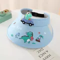 Dettaglio visiera parasole bimbi azzurra con bambola dinosauro 3D e stampe Dino Rex - Bambini / Blu scuro