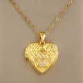 Goldenes Herz-Medaillon mit Engelsflügeln und kristallbesetztem Pfotenabdruck-Anhänger - Gold Herz Medaillon Engelsflügel Pfotenabdruck Stil (XL2533)