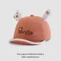 Detail van de karamel baby baseballpet met Smile borduursel en schattige berenoren - Baby Maat / Oranje Khaki