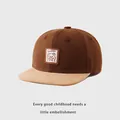 Detalle del parche de oso LUCKY en una gorra de béisbol bicolor para niños - 50-54cm / Beige Oscuro