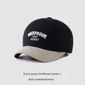 Detailed embroidery texture on a black and beige cotton baseball cap for kids - Kids / Black Spliced Gray