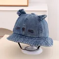 Sombrero de pescador vaquero azul para niños con orejas de oso y bordado de gato - 48-50cm / Azul Denim Gato