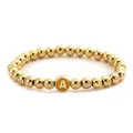 Elegante bracciale con perline dorate e ciondolo in smalto giallo con lettera A - Stile Lettera A