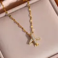 Lujoso collar con colgante de avión dorado y circonitas en estuche de regalo - Estilo de Avión Dorado (XL3215)