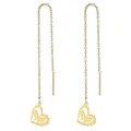 Dettaglio di orecchini a catenella dorati con pendenti a cuore e farfalla - Stile Farfalla In Cuore (B45-0404)