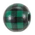 Gros plan d'une perle ronde en bois avec motif à carreaux noir et vert pour bijoux DIY - 16mm (Lot de 50) / Carreaux Buffalo Noir Et Vert (B35-0301)