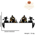 Detail van Halloween houten deurkozijn decoratie met heks, kasteel en spook silhouetten - Heksenkasteel Stijl / Zwart