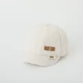Winter fleece baseball cap for kids in off-white with brown bear patch detail - 50-52CM / Bear Patch White
