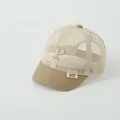 Detail van ademend mesh en geborduurde letter P op de honkbalpet voor kinderen in de zomer - Kinderen 2-6 jaar (48-52CM) / Khaki