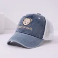 Gorra de malla infantil con bordado de oso en denim azul claro y rejilla blanca fresca - Niños 2-5 Años 47-50CM / Azul Medio
