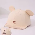 Gorra de béisbol beige para bebé con orejas de oso en 3D y bordado M en color marrón - 45-48 cm / Beige