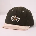 Casquette bébé en velours côtelé vert et crème avec ours 3D et visière souple - Vert Armée (Style 2)