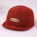Casquette de baseball en velours côtelé rouille pour bébé avec broderie et bord souple - 46-48 cm / Style NICE DAY Rouge Jujube