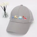 Casquette grise pour enfant avec broderie camions de chantier et filet respirant - 47-52cm / Voiture Gris
