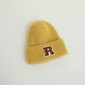 Gelbe Kinder-Strickmütze mit R-Patch für Herbst und Winter, weiche und warme Beanie - 2-8 Jahre / Gelb