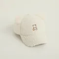Winter Baby Fleece Baseballkappe mit niedlicher Bärenstickerei und weichen Ohren in Creme - Kinder 1-4 Jahre 46-50CM / Gebrochenes Weiß