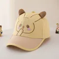 Detalle de la gorra amarilla para bebé con diseño de orejas de animales y bordados - 48-52cm / Amarillo