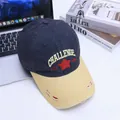 Casquette baseball délavée avec calotte marine, visière beige et broderie Challenge - Taille Enfant / Bleu marine
