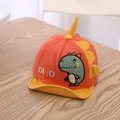 Oranje dinosaurus babypet met zachte gele klep en schattige 3D-details op de bovenkant - Peutermaat / Oranje