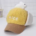 Gorro de invierno amarillo para niños con peluche de conejo y orejeras suaves - Lindo Conejo Amarillo