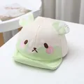 Dettaglio cappellino neonato con ricamo orsetto e orecchie 3D su morbido cotone - Taglia Neonati / Verde Chiaro