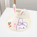 Dettaglio orecchie di coniglio e motivi a cartone su cappello a visiera crema - 3-8 Anni / Beige