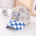 Casquette filet pour enfant avec broderie ours et visière à damier bleu et blanc - Enfant / Bord Bleu Ciel