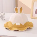 Dettaglio del cappello da pescatore per neonati con orecchie e toppa HEART in gomma - Bambino 1-4 Anni 48-50CM / Giallo