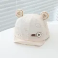 Detail of baby baseball cap featuring 3D bear ears and cute heart patterns - Infant One Size / Beige