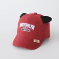 Casquette rouge enfant avec broderie Brooklyn et petites oreilles décoratives noires - Taille Bambin / Bordeaux