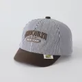 Striped baby baseball cap with Brooklyn embroidery and short brown brim variant - NEW YORK Coffee