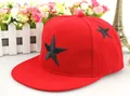 Red snapback baseball cap with black embroidered stars and flat brim for children - Adult / Red
