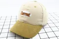 Gorra de pana para niños en beige y amarillo mostaza con bordado de letras Correat - Niños / Café+Beige