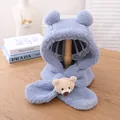Détail de l'écharpe à capuche en polaire gris-bleu avec ours en peluche et oreilles 3D - Tout-petit / Bleu ciel