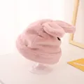 Dettaglio cappello invernale rosa per bambini in morbido peluche con orecchie da coniglio - Bambini (3-7 Anni) / Rosa
