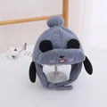Dettaglio del cappello invernale in peluche per neonati con orecchie di cane e pompon - Neonato (2-6 Anni) / Blu grigio