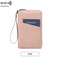 Portefeuille passeport rose avec protection RFID, texture mate et dragonne de voyage - Rose