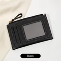 Petit portefeuille mince en cuir noir avec poche zippée et fenêtre d'identification - Noir