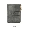 Portefeuille court rétro gris pour femme avec double fermeture éclair et métal doré - Gris
