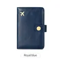 Porta passaporto RFID blu reale con logo aereo dorato e pratica chiusura con fibbia - Blu Reale