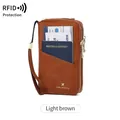 Portafoglio per passaporto marrone chiaro con protezione RFID e doppia zip con cinturino - marrone chiaro