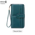 Portefeuille long femme bleu paon en cuir avec protection RFID et dragonne - Bleu sarcelle