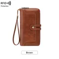 Portafoglio lungo marrone RFID retro con texture litchi e cinturino da polso - Marrone