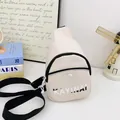 Mini borsa a tracolla crema per ragazzi con stampa di lettere nere KAYINAI e cinturino - Bianco