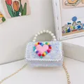 Borsa a tracolla bimba in tweed viola con manico di perle e ciondolo a cuore - Bianco