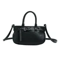 Sac à main classique en cuir noir à motif litchi avec boucle argentée sur fond blanc - Noir